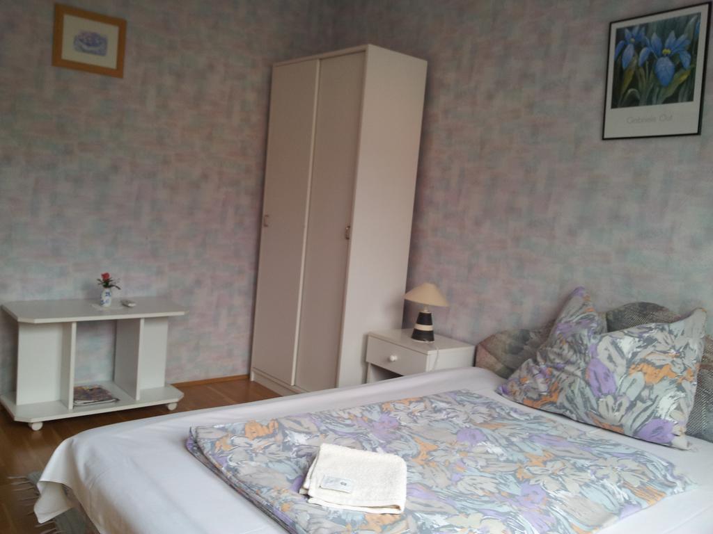 Bed and Breakfast Agi Panzio Obuda Budapest Zimmer foto