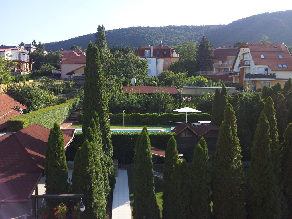 Bed and Breakfast Agi Panzio Obuda Budapest Exterior foto